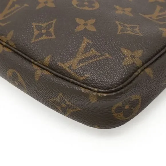 Louis Vuitton Monogram Pochette Accessoires - Picture 3 of 8